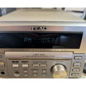 TEAC MC-D80 Compact Stereo System CD Player AM FM Tuner Amplifier Untested
